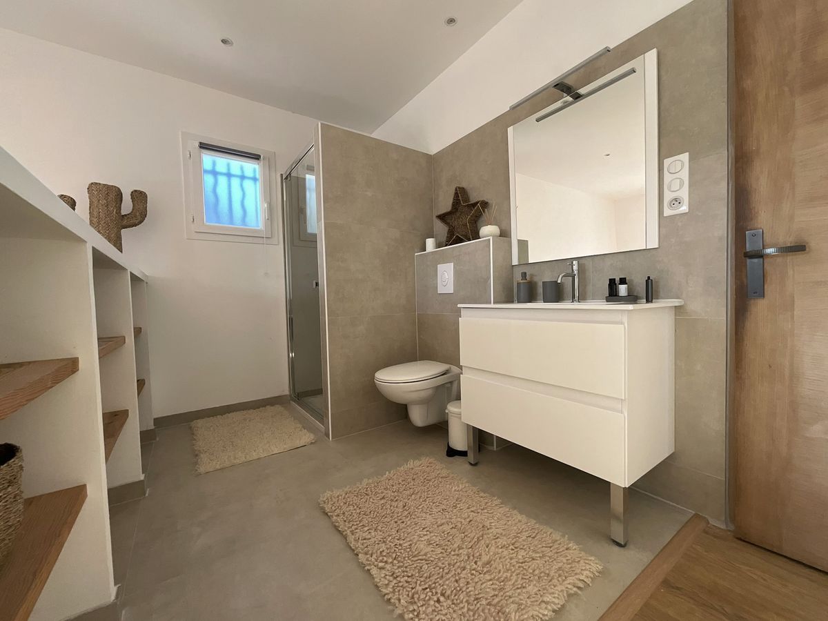 Une opportunité rare aux portes de Saint-Florent – Deux villas, deux piscines, une infinité de possibilités