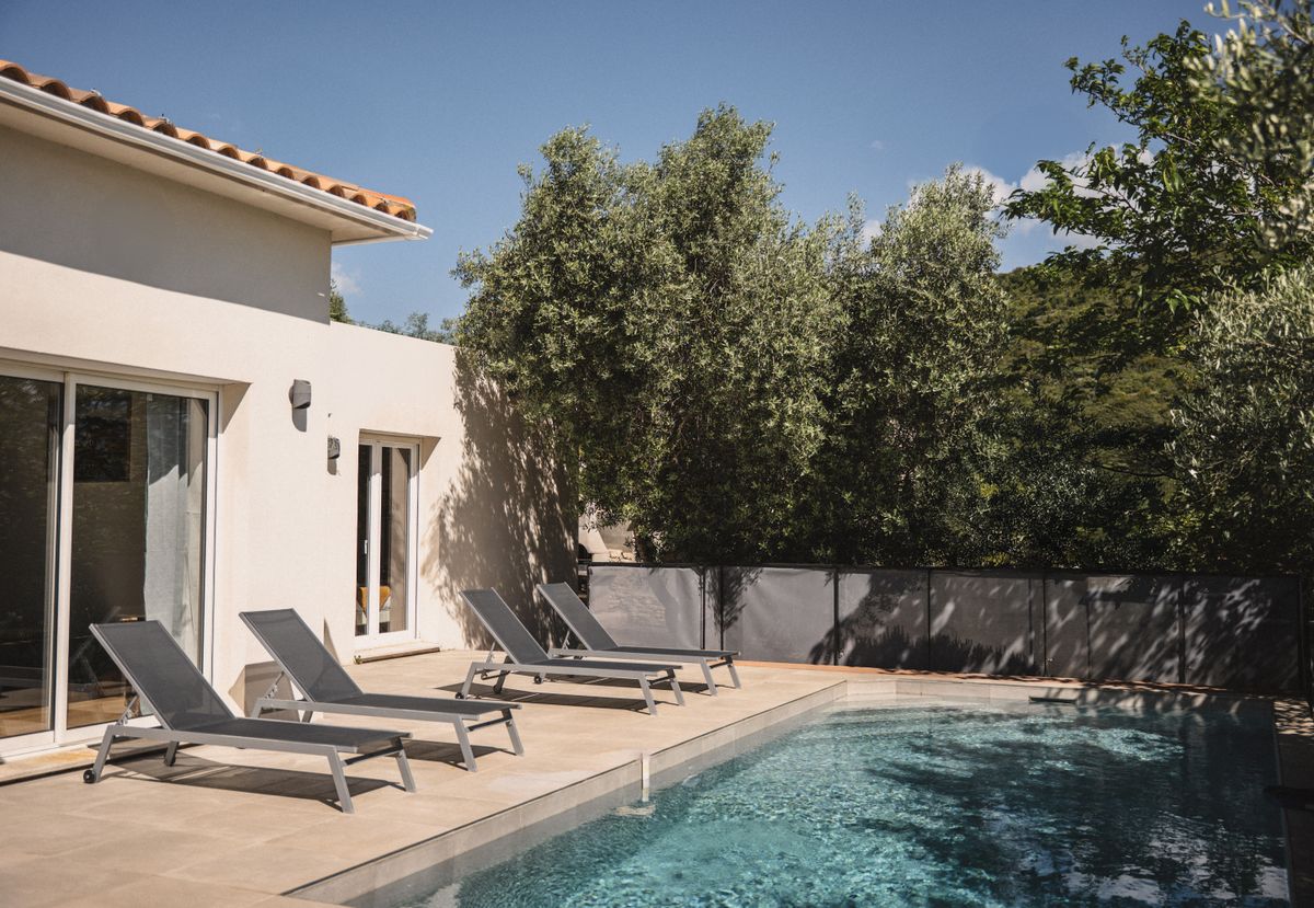 Une opportunité rare aux portes de Saint-Florent – Deux villas, deux piscines, une infinité de possibilités