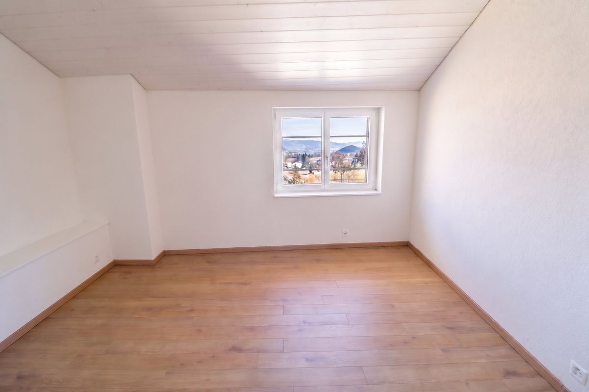 ai-enhanced__f-slBPlz7oQL8KtNubbSv Penthouse Duplex 5.5 Pièces à Colombier sur Morges