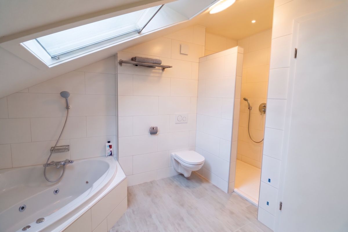 ai-enhanced__tEvUxrxyq47cdb7r1oiU1 Penthouse Duplex 5.5 Pièces à Colombier sur Morges