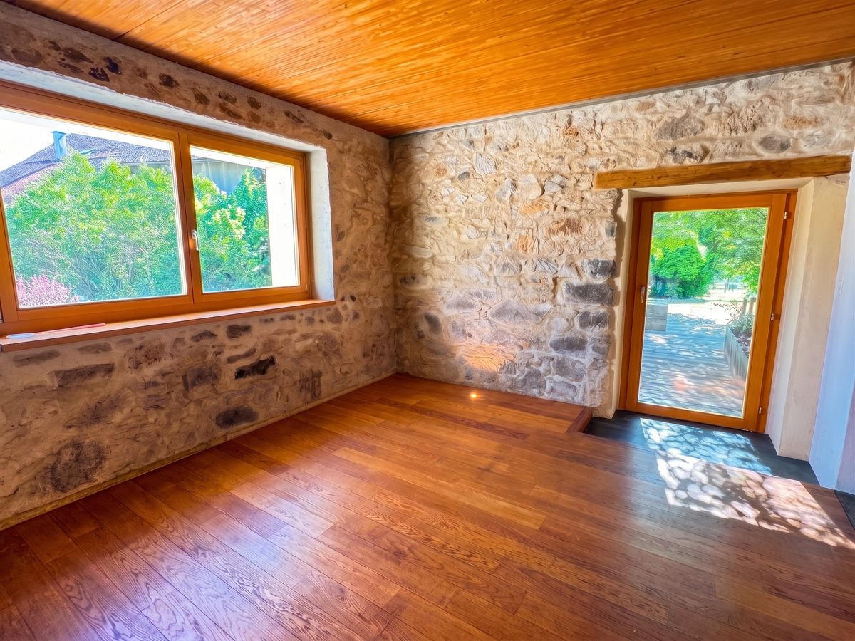 Magnifique appartement/maison de village avec grand jardin