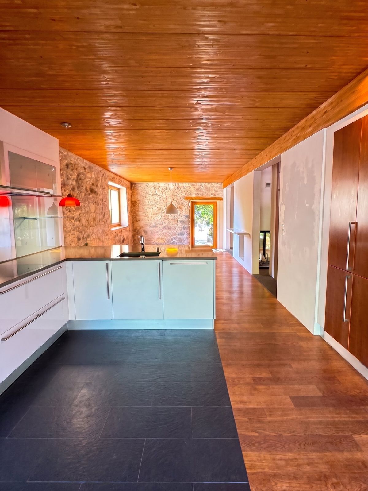 Magnifique appartement/maison de village avec grand jardin