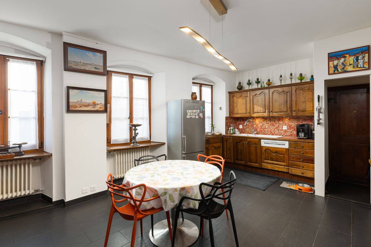 Au coeur de Montreux – Appartement de 270 m2 avec vue , terrasse et jardin privatif