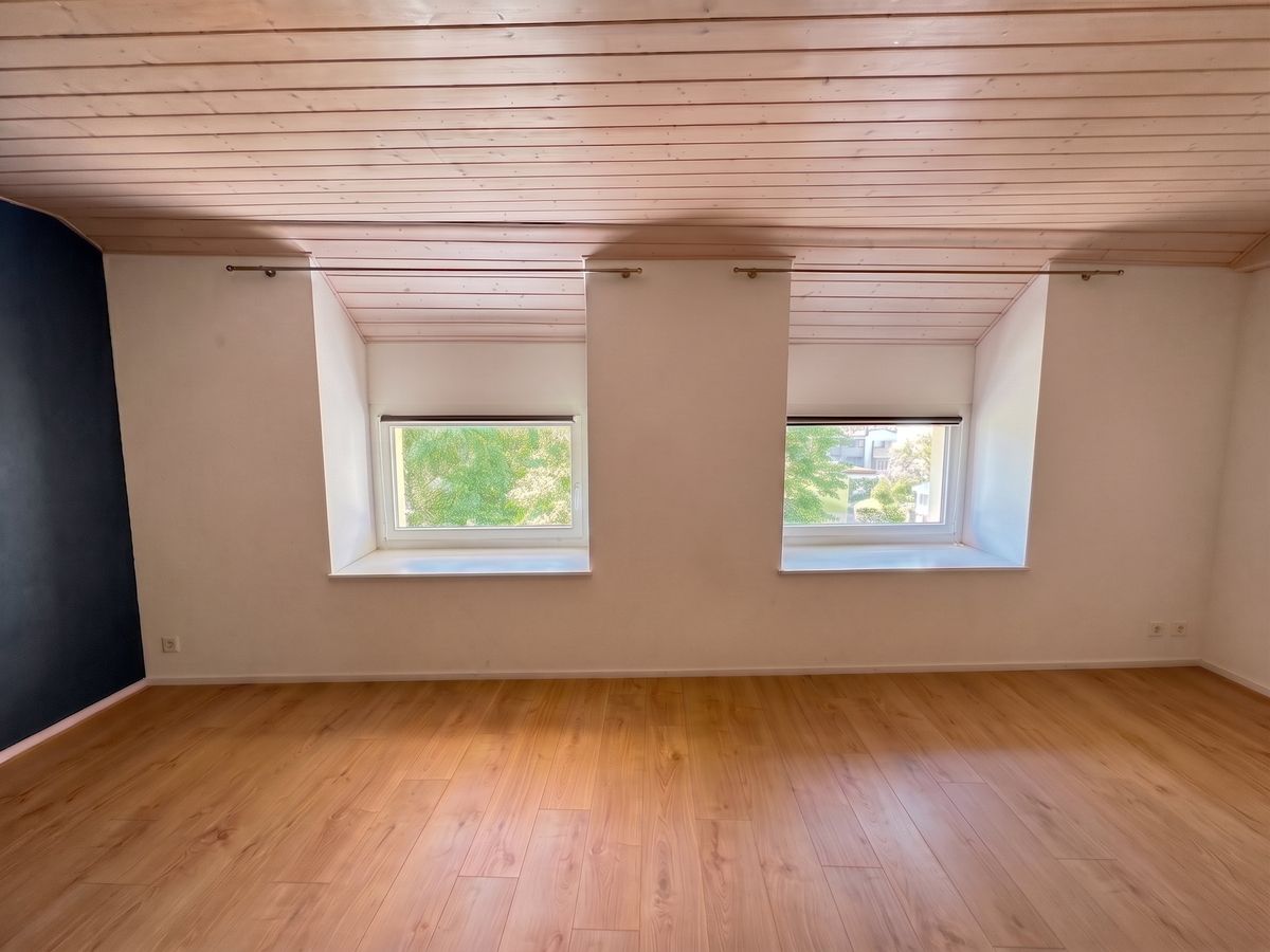 Wunderschönes Dorfhaus mit großem Garten